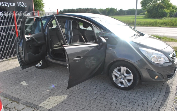 Opel Meriva cena 22499 przebieg: 198765, rok produkcji 2010 z Prabuty małe 154